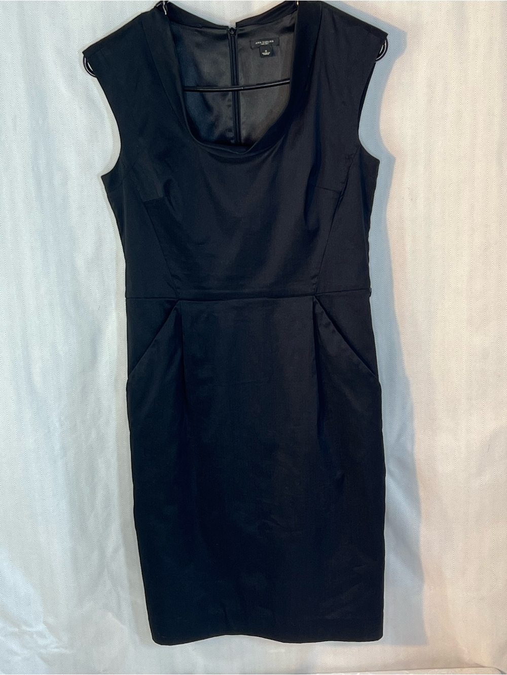 Ann Taylor Dress Black Shift Sleeveless Drape Round Neck Cotton Blend Pockets 2